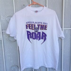 Kings playoffs 2003-"Feel the Roar"  T shirt size XL..